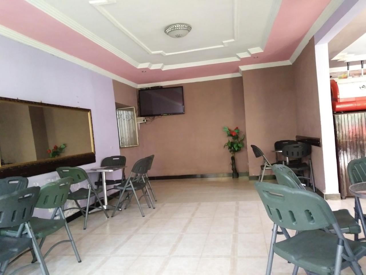 Caron Pension Bahir Dar Luaran gambar