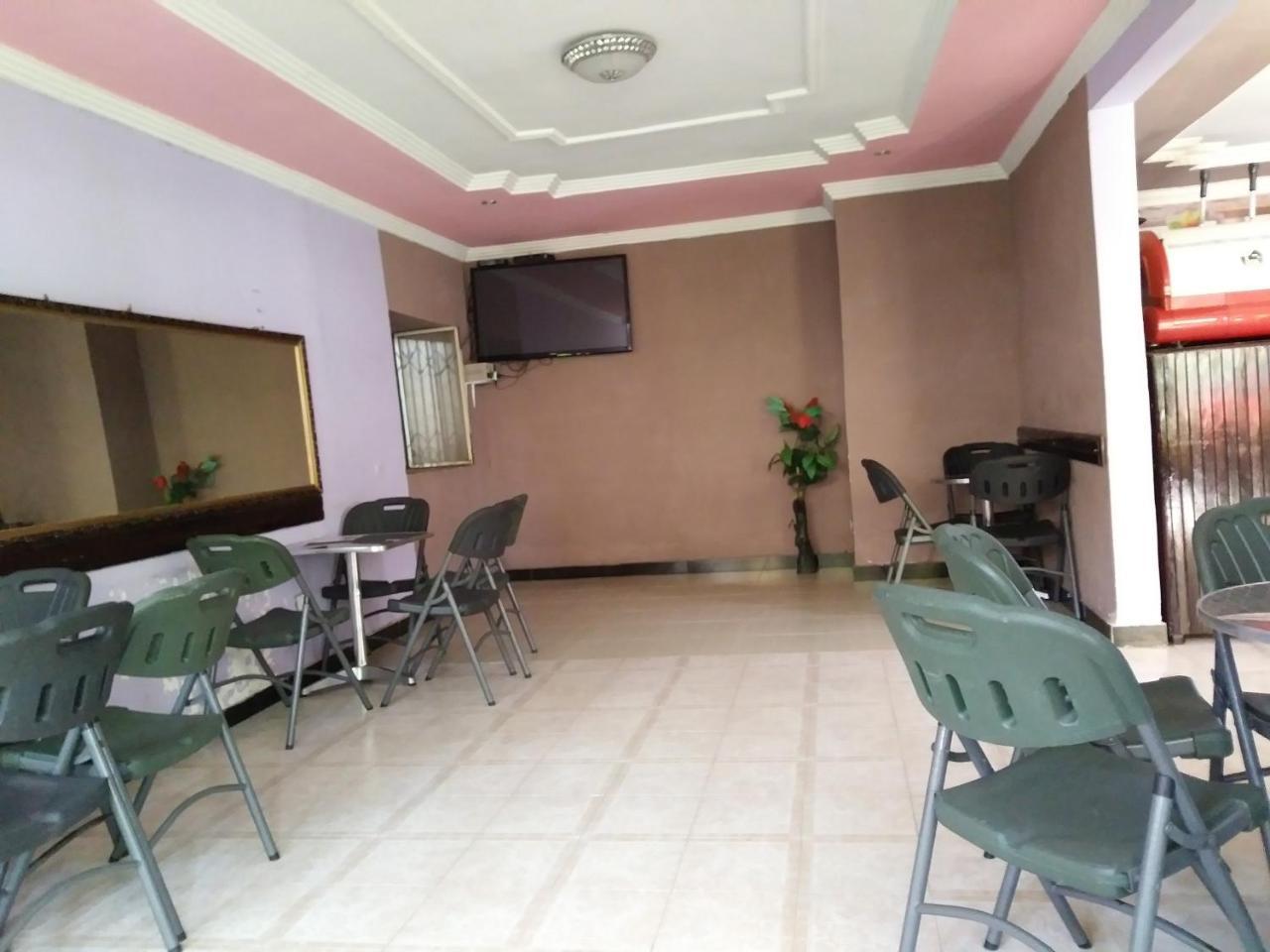 Caron Pension Bahir Dar Luaran gambar