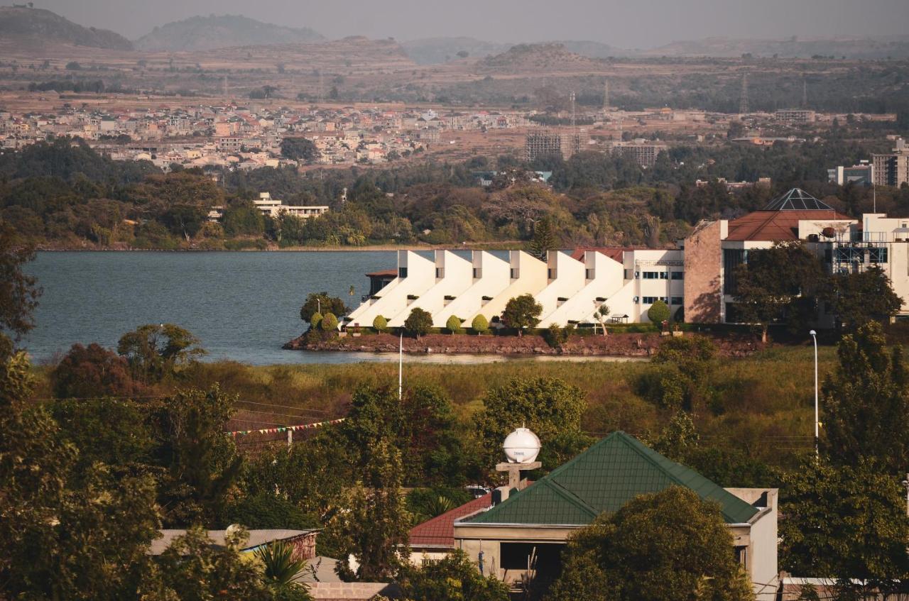Caron Pension Bahir Dar Luaran gambar